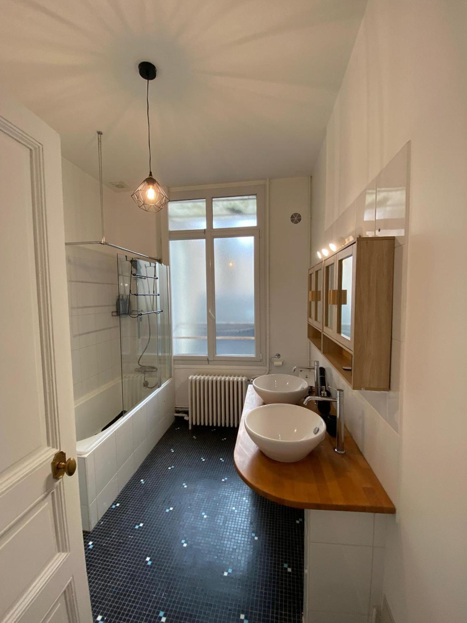 L'Appartement Privilege - 4 Chambres - Coeur D'Angers, Spacieux Et Elegant Luaran gambar